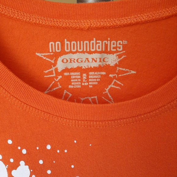 🆕️ Women's Orange Distressed Butterfly T-shirt - Picture 3 of 4